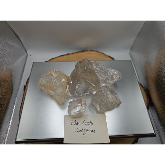 Quartz Crystal Clusters 1.48lbs 5pcs From Madagascar - Picture 7 of 14